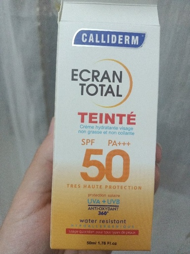 [130072-28] ECRAN TOTAL TEINTE SPF 50 CALLIDERM WP